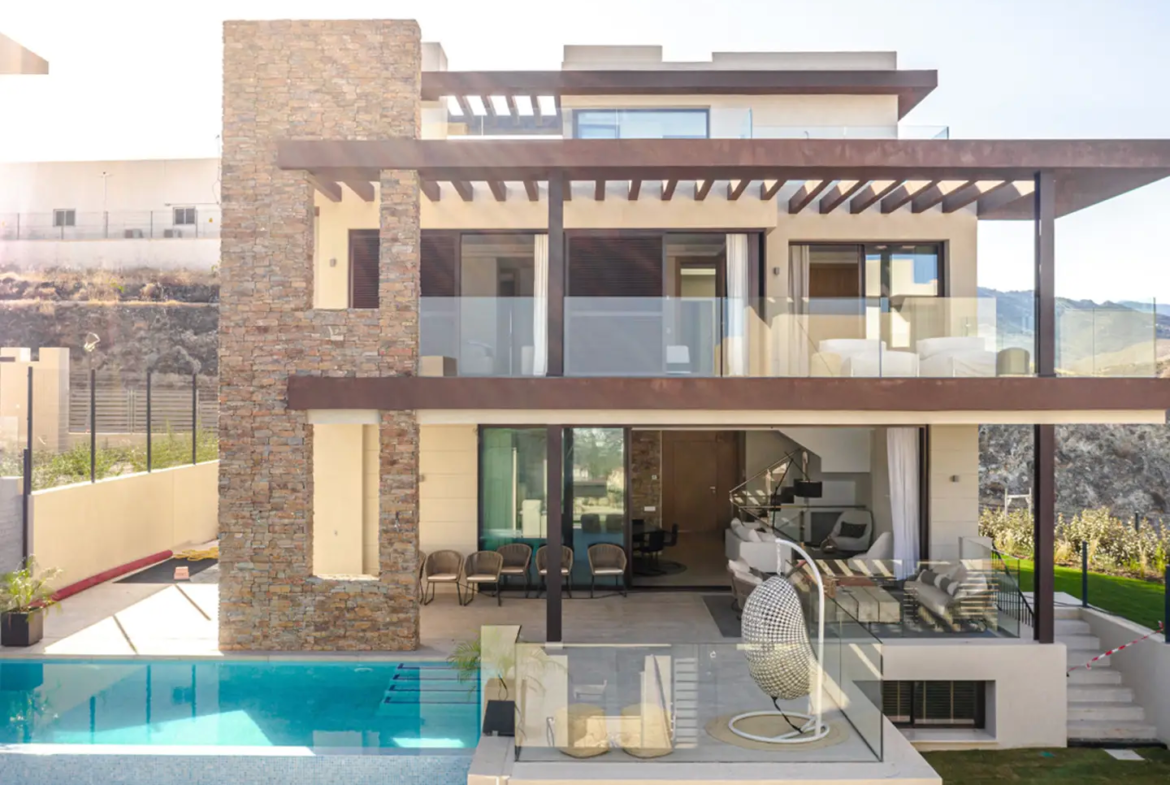 Villas for sale in Spain